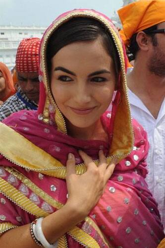 Hollywood actress Camilla Belle visits the Golden Temple. 