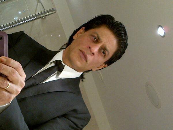 Shah Rukh at the UNESCO Charity Gala in Germany.