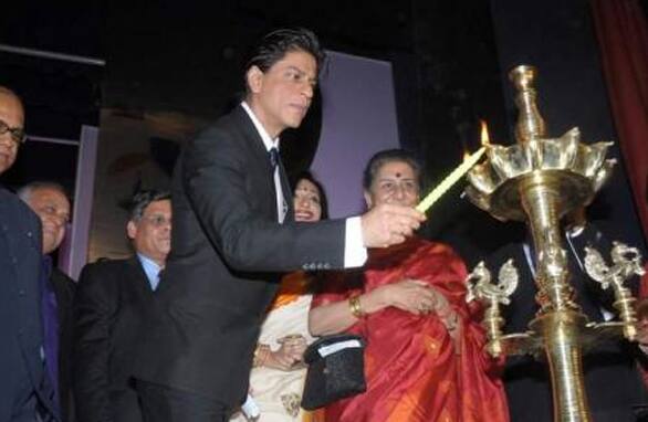 Shah Rukh Khan lights the inaugural lamp at the opening ceremony of 42nd International Film Festival of India (IFFI).