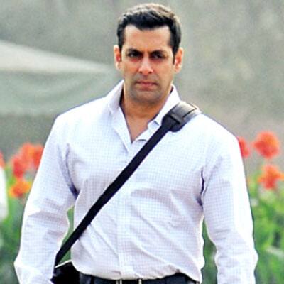 Salman Khan spotted at Rajpath during the shoot of ‘Ek Tha Tiger’.