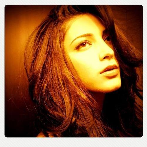 Shruti Haasan's new Twitter display pic.