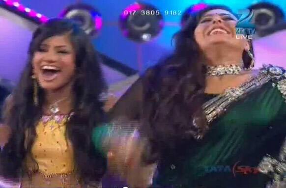 Geeta Maa all emotional with her winner contestant Rajasmita Kar.