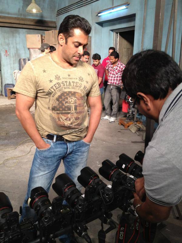 Kabir Khan posted this pic of Salman Khan on Twitter and wrote, 