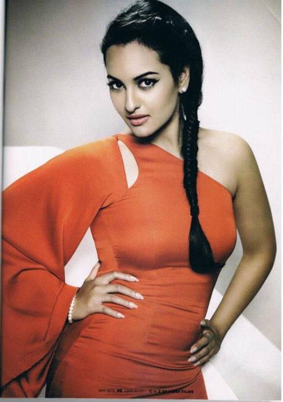 Sonakshi Sinha graces this month's issue of Cineblitz India.