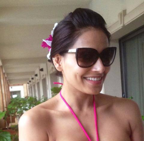 Bipasha Basu posted this pic of hers on Twitter and wrote, 