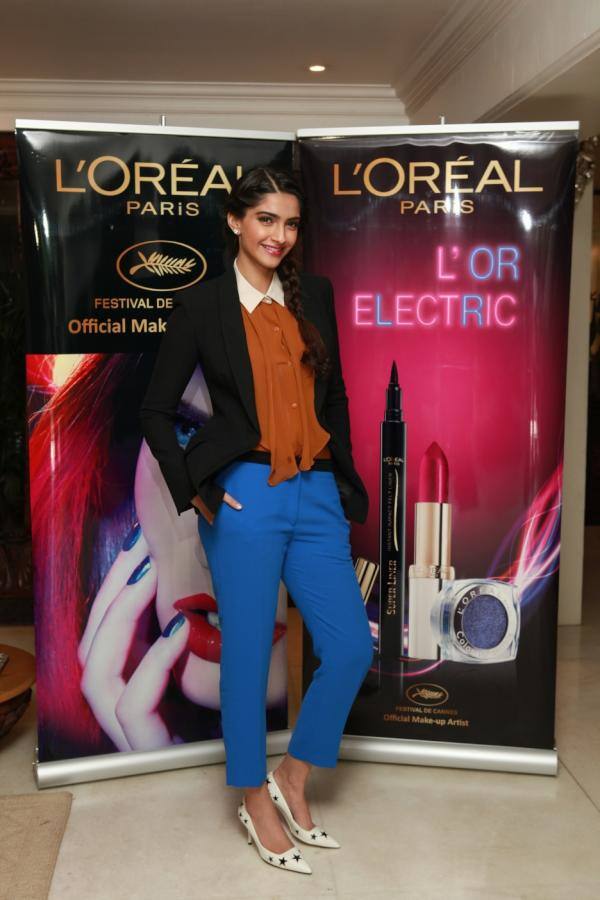 Sonam Kapoor posted this pic of hers on Twitter and wrote, 