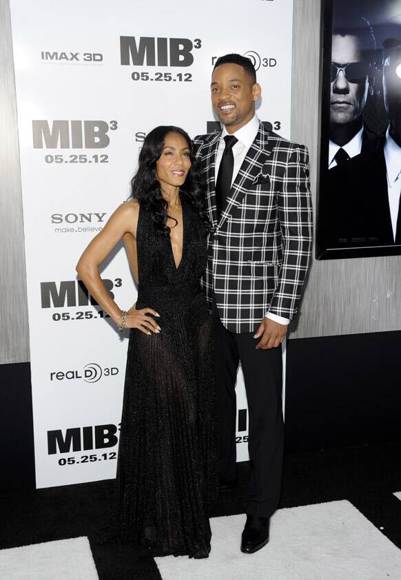 Actors Will Smith and wife Jada Pinkett-Smith arrive at the premiere of 