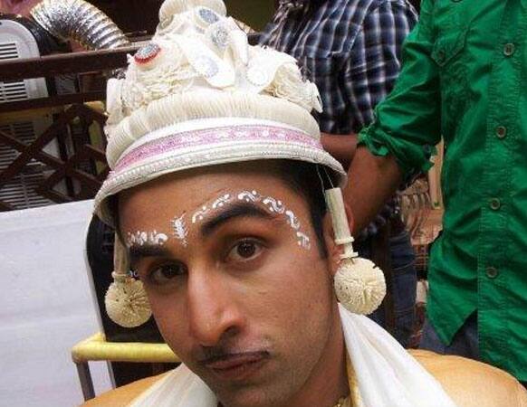 Check out Ranbir Kapoor's Bengali groom avatar for his film titled 'Barfii'.