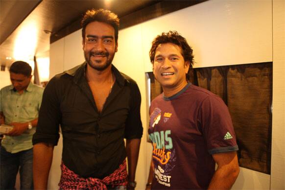 When Ajay Devgn bumped into Sachin Tendulkar at Mehboob Studios in Bandra, Mumbai!