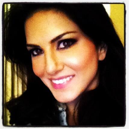 Sunny Leone posted this new pic of hers on Twitter.