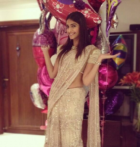 Sonam Kapoor, the glam diva of Bollywood, looks stunning in a saree.