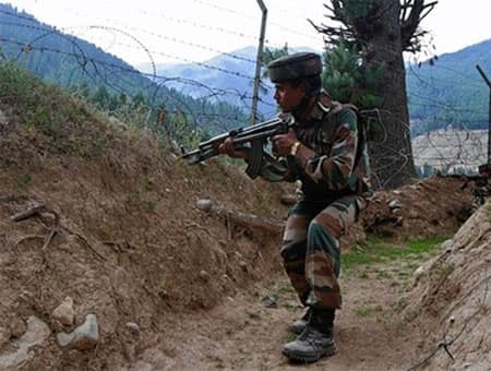 Army jawan killed, 2 injured in suspected attack by Pak`s Border Action ...