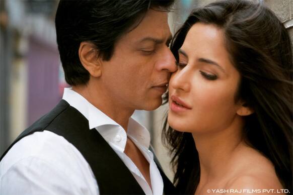 A new still from 'Jab Tak Hai Jaan' was posted by the official Twitter handle of the film recently. Shah Rukh and Katrina look mesmerising, to say the least!