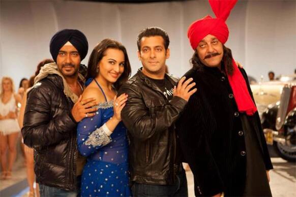 Still of Salman Khan from his Item Song in 'Son of Sardar'. (pic courtesy: pinkvilla)