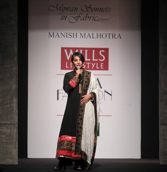 Shabana Azmi introduces Manish Malhotra's Spring Summer 2013 collection: 'Mijwan Sonnets in Fabric'.