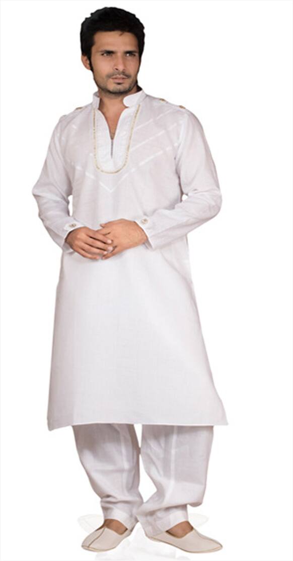 Men can get into a well-tailored churidar-kurta or pajama-kurta for the celebrations.