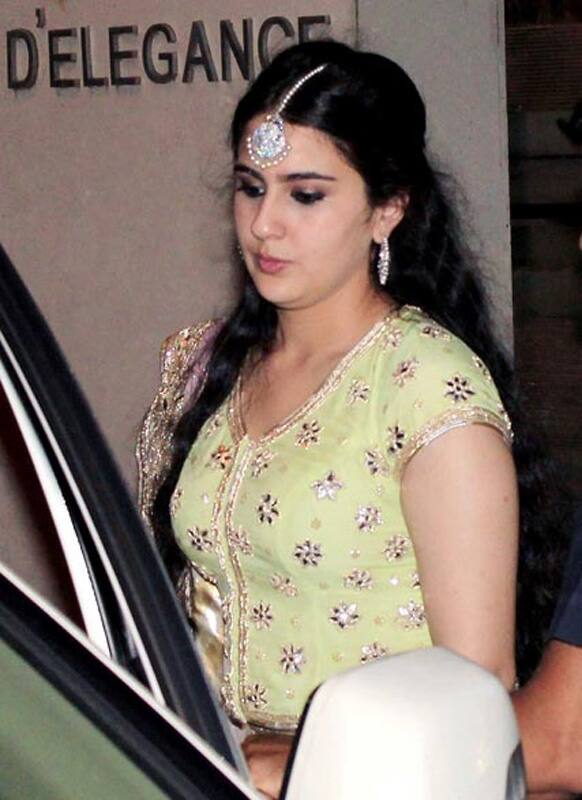 Saif's Ali Khan's daughter Sara Ali Khan was also seen at the sangeet party. 