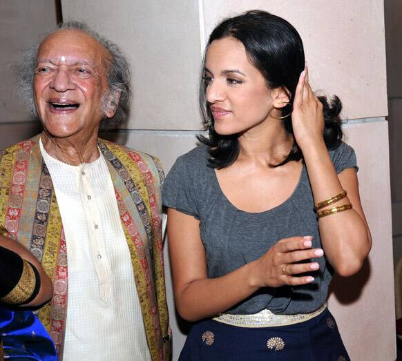 Pandit Ravi Shankar Life in Pics News Zee News