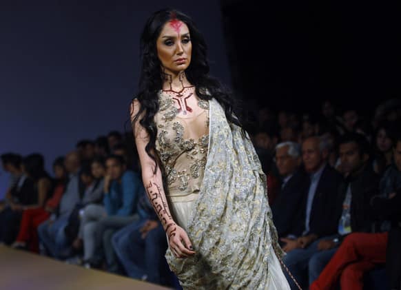 A model presents a creation by Rina Dhaka at the Bangalore Fashion Week.