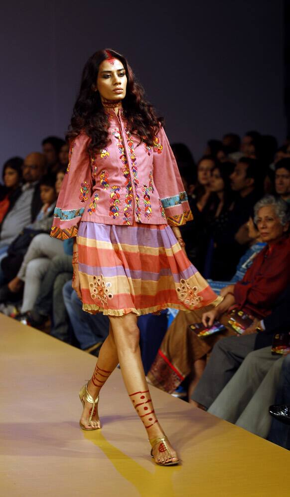 A model presents a creation by Rina Dhaka at the Bangalore Fashion Week.