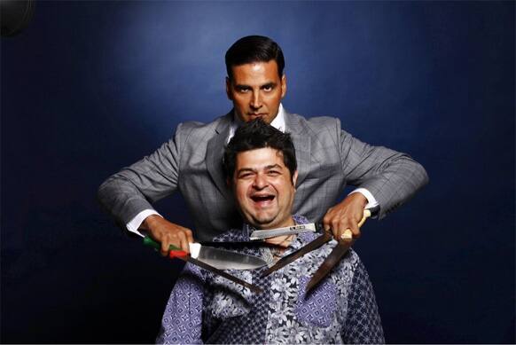 Akshay Kumar recently tweeted this funny photo of his with Celebrity Photographer Dabboo Ratnani with the accompanying tweet: