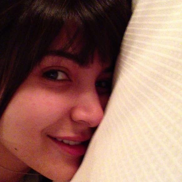 That's Anushka Sharma for you - sans make-up! The actress does look a bit different without make-up, doesn't she?