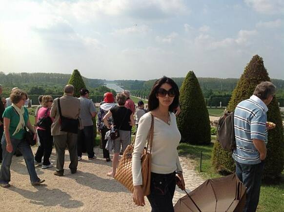 Mallika Sherawat tweeted this picture of herself along with the text