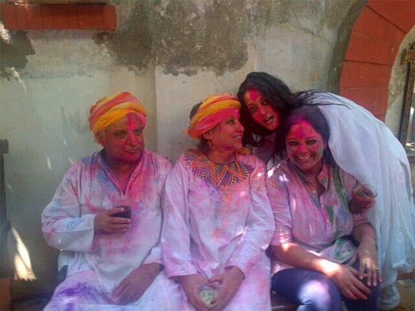 Holi hai! This is how Raima Sen, Javed Akhtar and Shabana Azmi are celebrating the festival of colours - sans water!