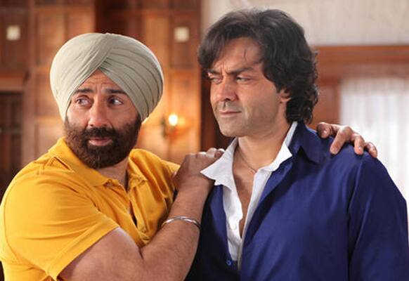 After watching the trailer of YPD 2, Amitabh Bachchan tweeted, “YPD 2 looking like a lot of fun .. Trailer a riot !! Wishing Dharam ji, Sunny & Bobby the best .. print ad.,and banners unique !! (sic).”