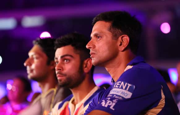 And the cricketers are here! Rahul Dravid, Virat Kohli and Kumar Sangakkara enjoy the performances. Image courtesy: Ravi Shanker Tulsan/Red Chillies Entertainments