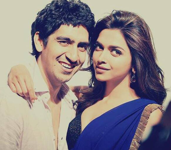 That's Deepika Padukone posing with her director Ayaan Mukerji on the sets of the song 'Badtameez dil'.