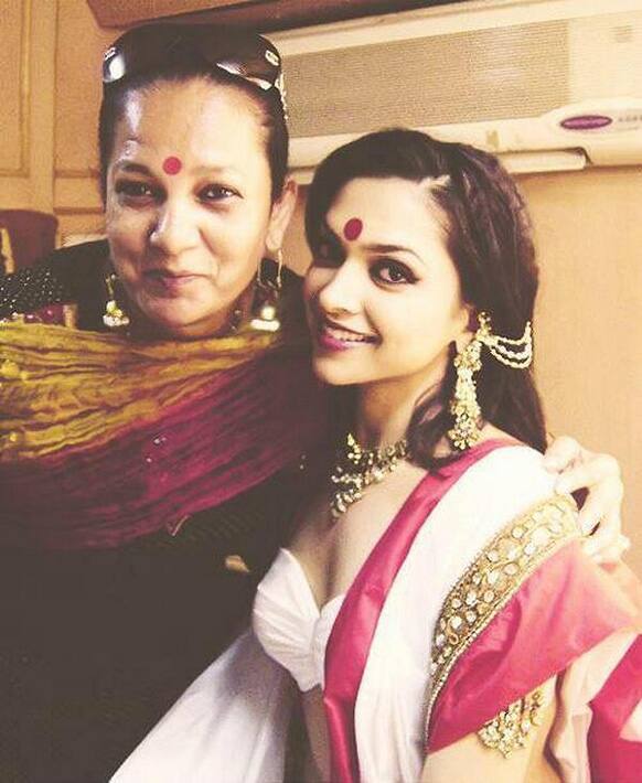 That's Deepika Padukone...! The leggy lass was snapped in a different avatar on the sets of 'Ram Leela'.