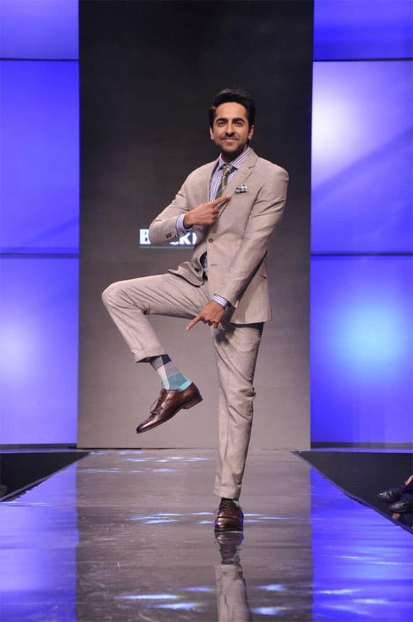 Ayushmann Khurrana strikes a Shiva-pose at a recently held event where the 'Vicky Donor' star walked the ramp.