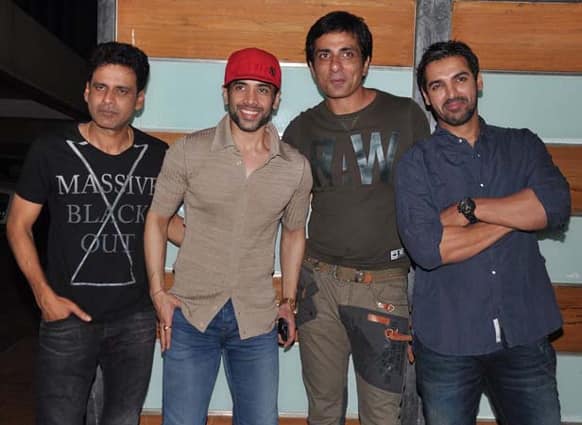 Make way for the new-age gangsters! Manoj Bajpayee, Tusshar Kapoor, Sonu Sood and John Abraham strike a pose at the success party of 'Shootout At Wadala'.