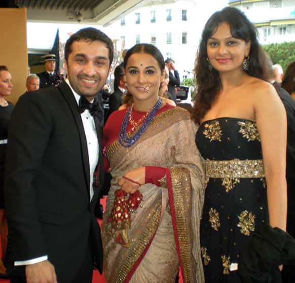Siddhanth Kapoor, Vidya Balan and Tejaswini Kolhapore smile for the shutterbugs at the ongoing Cannes film fest.
