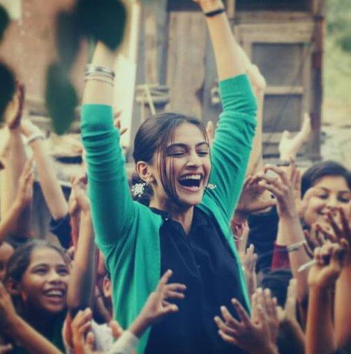 Sonam Kapoor in a still from ‘Raanjhanaa’.