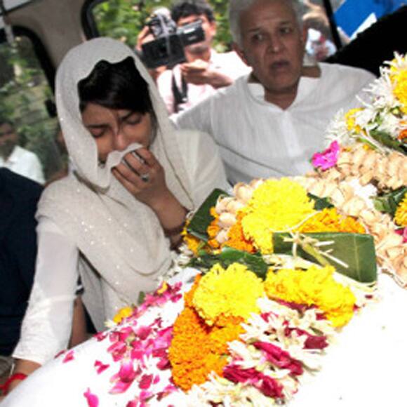 Priyanka Chopra bids tearful goodbye to her father.