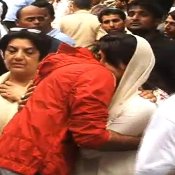 Ranbir Kapoor hugs Priyanka Chopra.