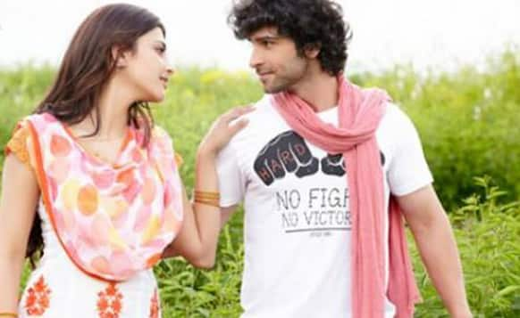 Shruti Hassan and Girish Kumar in a still from ‘Ramaiya Vastavaiya’.