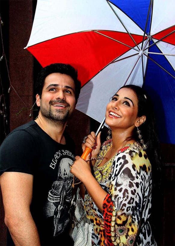 Emraan Hashmi and Vidya Balan - straight out of their film 'Ghanchakkar' - pose for a click during the promotions of the film. Pic Courtesy: Twitter