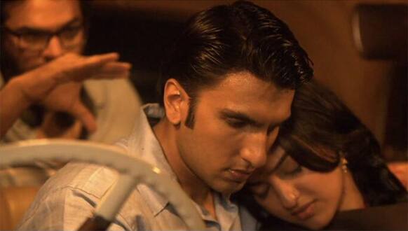 On the sets of 'Lootera' - Ranveer Singh and Sonakshi Sinha. Pic Courtesy: @LooteraFilm on Twitter.