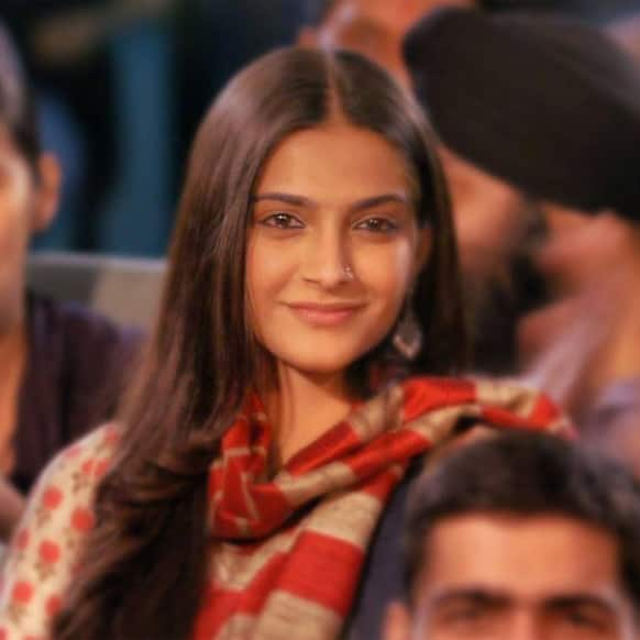 Sonam Kapoor in a still from the film 'Raanjhanaa'.