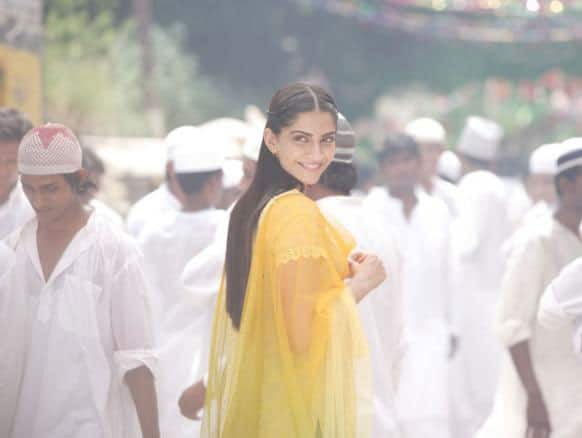 Sonam Kapoor in a still from ‘Raanjhanaa’.