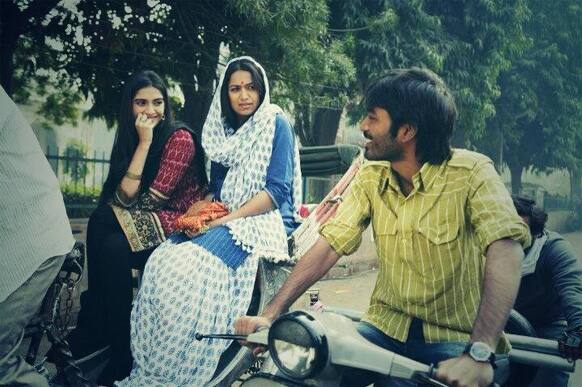 Sonam Kapoor and Dhanush in a still from ‘Raanjhanaa’.