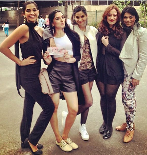 Sonam Kapoor poses with her sister Rhea Kapoor and friends.