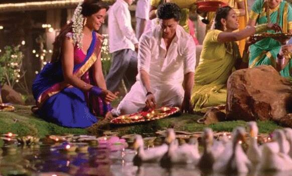 Shah Rukh is doing what that perfect husband does - partaking in the rituals with his wife.