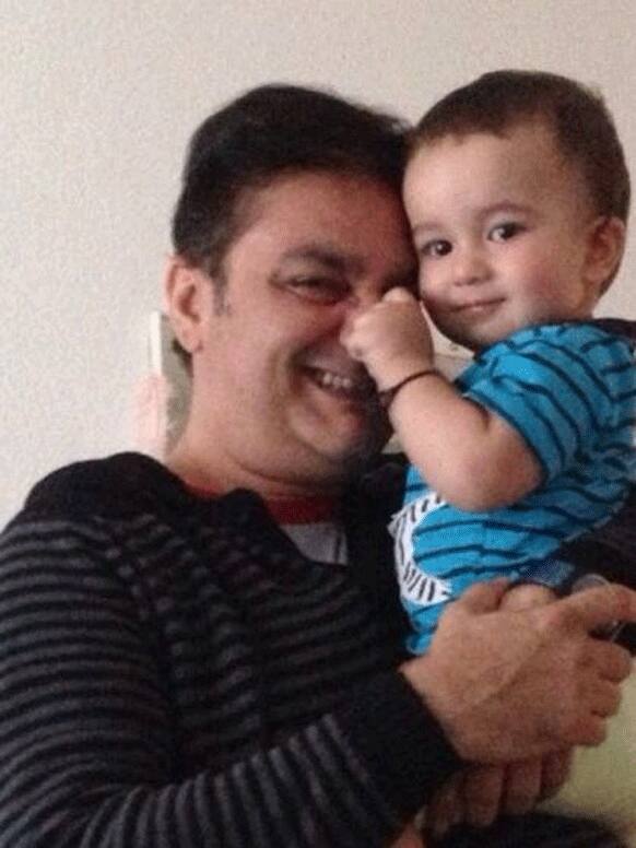 Actor Vinay Pathak tweeted this picture with a cute baby and wrote: 