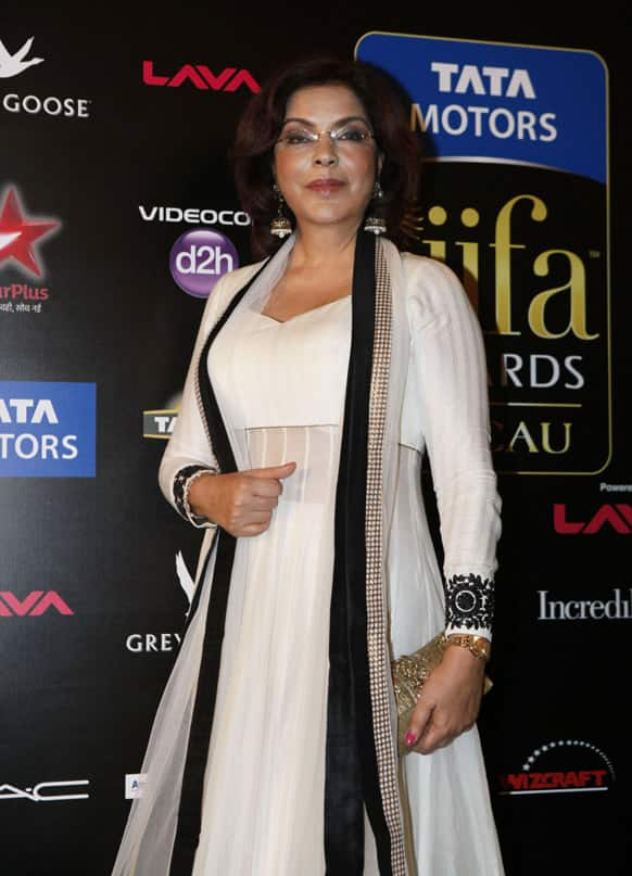 Bollywood actor Zeenat Aman arrives for the International Indian Film Academy (IIFA) awards in Macau.