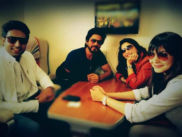 Abhishek Bachchan, Shah Rukh Khan, Madhuri Dixit and Anushka Sharma at IIFA 2013. Pic courtesy: Soumik Sen - @bangdu