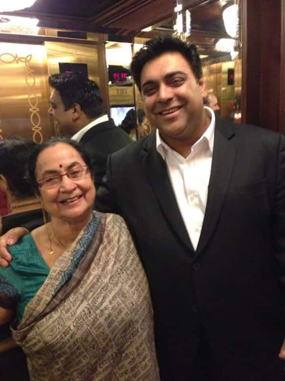 Ram Kapoor with Anupam Kher's mother. 